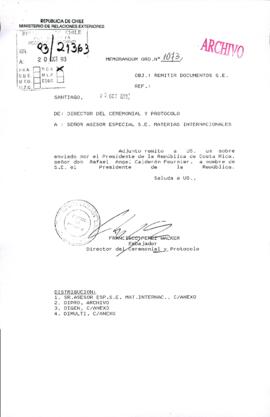 [Memorandum N° 1073 de Director de Ceremonial y Protocolo, remite documentos]