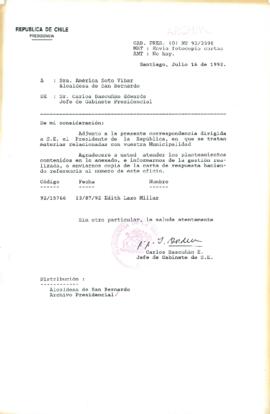 [Oficio Ord. N° 3598 de Jefe de Gabinete Presidencial, remite copia de carta]