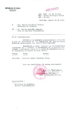 [Oficio Ord. N° 3844 de Jefe de Gabinete Presidencial, remite copia de carta]