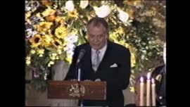 Presidente Aylwin recibe al Presidente Carlos Menem en La Moneda: video