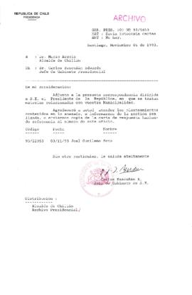 [Oficio Gab. Pres. N° 5653 de Jefe de Gabinete Presidencial, remite copia de carta que se indica]