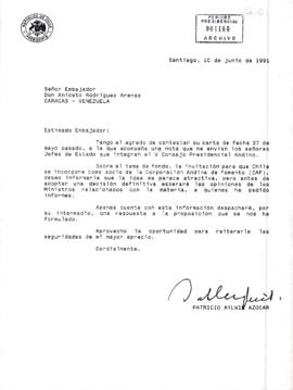 [Carta del Presidente Aylwin al Embajador de Chile en Venezuela, contestando carta de fecha 27 de mayo pasado].