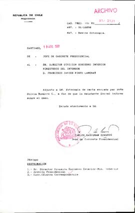[Adjunta carta de doña Silvia Ramírez a Director División Gobierno Interior]