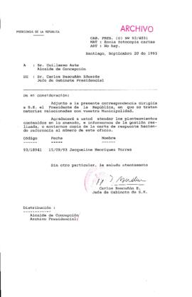 [Oficio  Gab. Pres. Ord. N° 4831 de Jefe de Gabinete Presidencial, remite copia de carta que se indica]