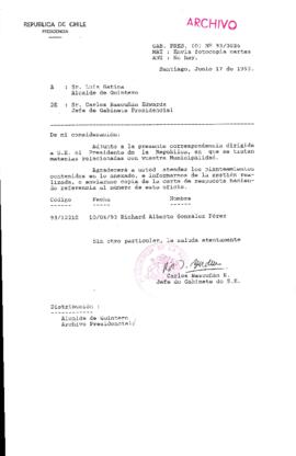 [Oficio  Gab. Pres. Ord. N° 3026 de  Jefe de Gabinete Presidencial, remite copia de carta que se indica]