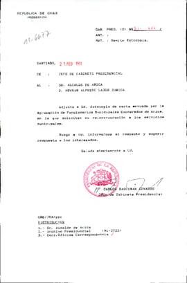 [Se remite al Alcalde de Arica carta enviada por Agrupación de Funcionarios Municipales Exonerados]