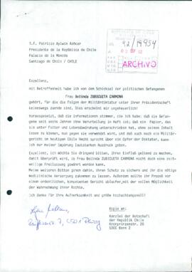 [Carta de ciudadanos alemanes dirigida al Presidente Patricio Aylwin, referente a situación de presos políticos]
