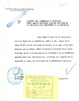 Carta del Director del Ceremonial y Protocolo del Ministerio de RR.EE. sr. C. Klammer B., dirigida al Señor Carlos Bascuñán, Jefe de Gabinete Presidencial, con referencia a un mensaje del electo Presidente de Italia, sr. Oscar Luigi Scalfaro