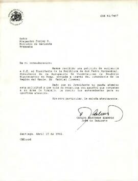 Carta de Carlos Bascuñán Edwards, Jefe de Gabinete Presidencial, a Alejandro Foxley Ríoseco, Ministro de Hacienda, sobre solicitud de audiencia de la Agrupación de Cooperativas de Deudores Hipotecarios ex ANAP