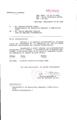 [Oficio  Gab. Pres. Ord. N° 4930 de Jefe de Gabinete Presidencial, remite copia de carta que se indica]