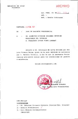 [Remite fotocopia de carta que se indica a Director División Gobierno Interior]
