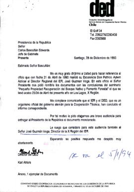 [Remite documento y solicita audiencia]