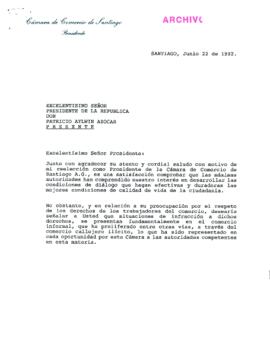 [Agradece saludos y responde]