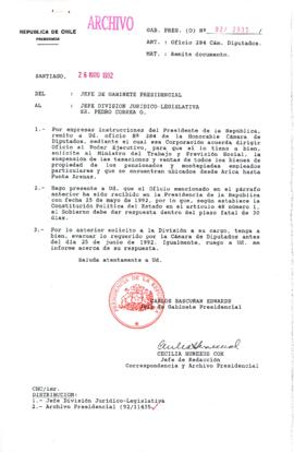 [Oficio Ord. N° 2635 de Jefe de Gabinete Presidencial, remite documento]