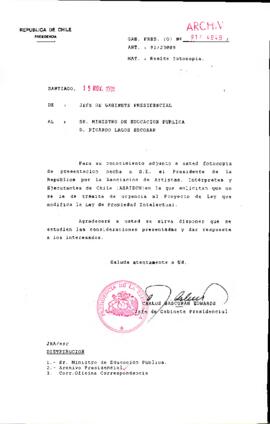 [Envío de fotocopias de cartas al Sr. Intendente de la Región Metropolitana D. Ricardo Lagos Esco...