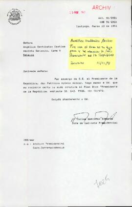 Carta respuesta a solicitud de ayuda para conseguir la Beca Presidente de la República para una hija.