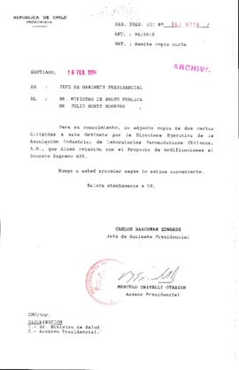 [Oficio Ord. N° 716 de Jefe de Gabinete Presidencial, remite copia de carta que se indica]