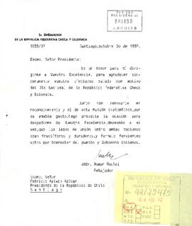 [Carta de agradecimiento por parte de El Embajador de la República Federativa Checa y Eslovaca al Presidente de la República].