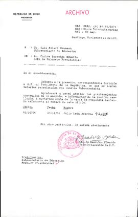 [Remite fotocopia de carta que se indica a Subsecretario de Educación]