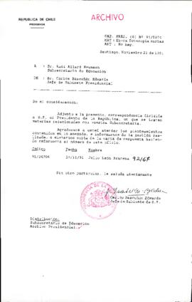 [Remite fotocopia de carta que se indica a Subsecretario de Educación]