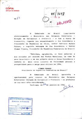 [Agradece saludo]