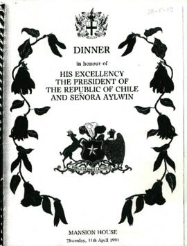 [Carta de invitación a cena con El Presidente Aylwin y su Señora en el Corporation of London].