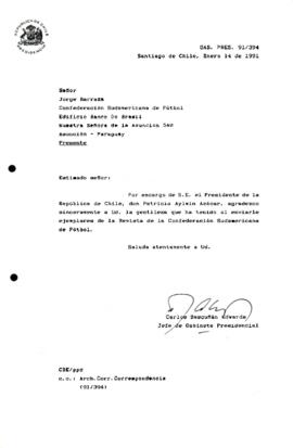 [Presidente agradece recibir la Revista de la Confederación Sudamericana de Fútbol]