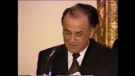 Presidente Aywin ofrece cena en honor del Presidente de Rumanía Ion Iliescu en el Palacio de la M...