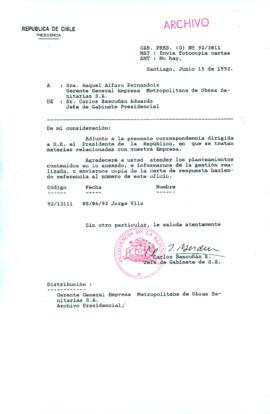 [Oficio Ord. N° 3011 de Jefe de Gabinete Presidencial, remite copia de carta]