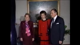 Presidente Aylwin recibe a la Princesa Ana de Inglaterra en la Moneda : video