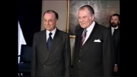 Presidente Aylwin recibe al Presidente de Rumanía Ion Iliescu en el Palacio de La Moneda: video