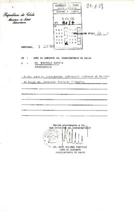 Memorándum N° 2A / 02 de la Subsecretaría del Ministerio de Salud, del Jefe del Gabinete del Subsecretario, sr. Hugo Salinas Portillo, dirigida al sr. Marcelo Zapata, de Presidencia